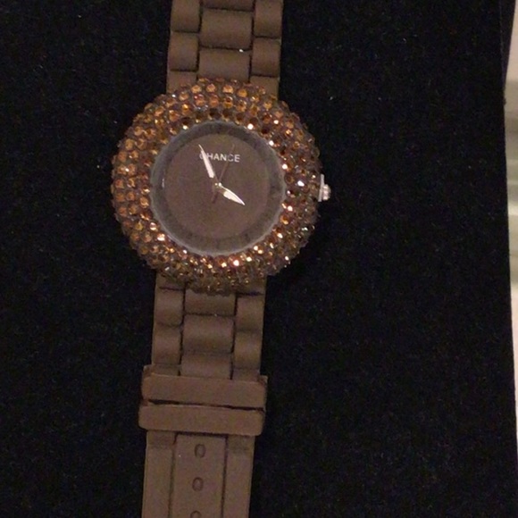 ⬇️Price Dropped⬇️Brown band with bling around face of watch NWOT - Picture 2 of 3